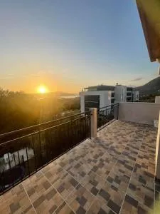 KM Apartments - Kavač