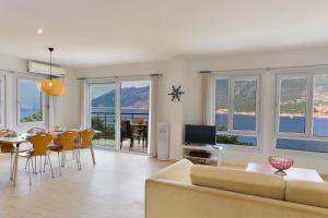 Sofia Apart amazing sea view