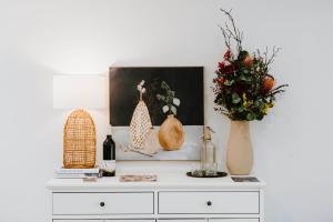 Two Daughters Cottage - Refined Country Living