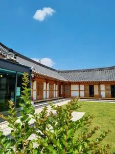 Wonhwaroo - Yongjang-ri