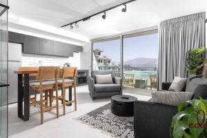 דירת חדר שינה וסלון 50 מטר מהים - By Edomlux - 4-star hotels in Eilat