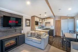 Luxury 8 Berth-Wheelchair Access - Cockenzie