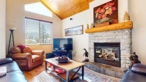 Mammoth Gateway Village #6 condo