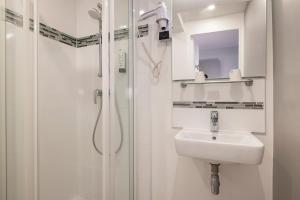 Hotels Paris Legendre : photos des chambres