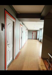 เสาวลักษณ์ เรสซิเด้นท์