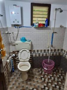 2 BHK house, on premise parking, upto 10 guests