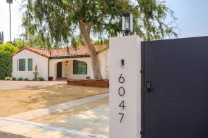 Elegant Guest unit Universal sleeps 6 hot tub