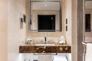 Deluxe King Room room in Hilton Belgrade