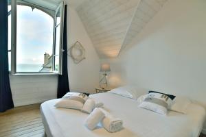 Maisons de vacances La Brise Cancalaise - Maison typique avec vue mer : photos des chambres