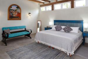 Tocayo Vista 3 bd 3BR Beachfront Townhome With Penthouse Master Suite