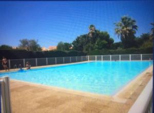 STUDIO REFAIT À NEUF BORD DE MER