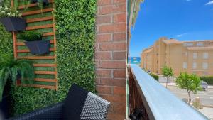 La Torre - terraza y vistas al mar