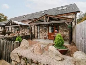 Barn 3 - Ystradgynlais