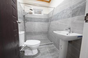 3 Bedroom Unit with Breakfast for 2pax