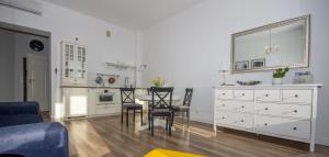 InPoint Cracow Apartments - Near Main Market Square