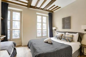 Urban Flat 73 - Luxury Parisian Flat near Les Halles Rivoli