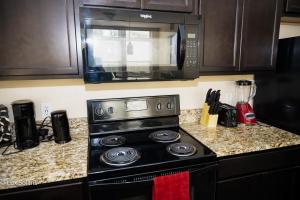 Luxury 3 Bedrooms with King bed Downtown Indy