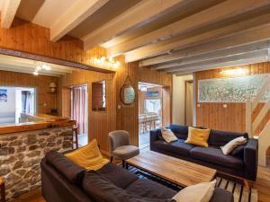 Maisons de vacances Maison au centre du village, cour privative, au calme, Wi-Fi, cheminee, ideale pour familles. - FR-1-401-234 : photos des chambres
