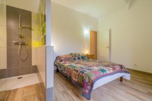 Villas ღ Charmante villa avec piscine : photos des chambres