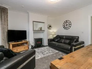 Eden on the Crescent - Bare