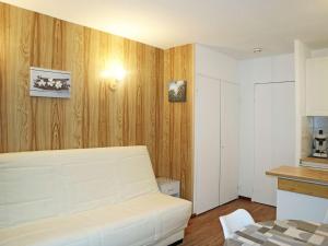 Studio 4 pers skis aux pieds, balcon sud - FR-1-322-129