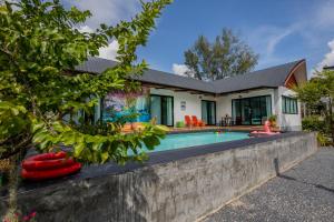 Villa loved beach AO Nam Mao krabi