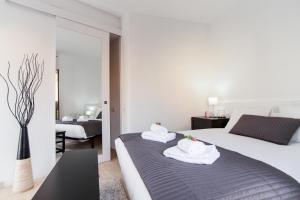 Housalia Sant Pau Views- Suite with View on Hospital Sant Pau