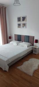 Luxury new apartament private parking self check in