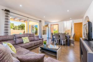 Villa Urano by Villa Plus