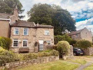 A D Coach House Cottage - Stainton