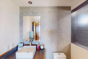 Tramonti Condo Tari #107