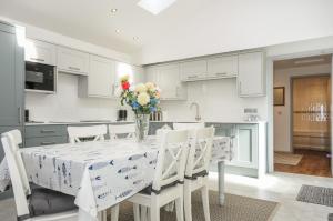 Lambley View