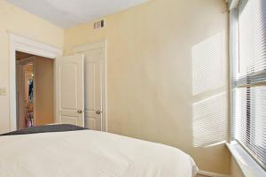 Cozy & Inviting 2BR Apartment - Sunnyside 3F