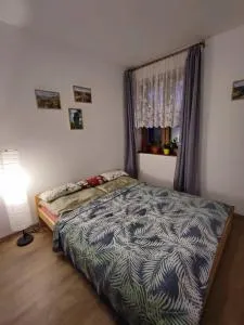 Lovely fully-equipped studio in Tisá village. Rocks only 5 minutes walk - Libouchec