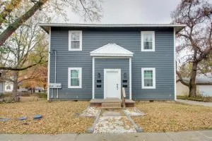 Cozy Missouri Escape with Balcony, Near Colleges! - Sheldon