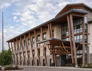 Great Blue Heron Hotel - Pontypool