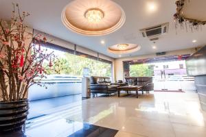 Lavender Inn Nusa Bestari