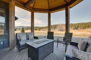 Spacious McCall Home with Private Lake Access!