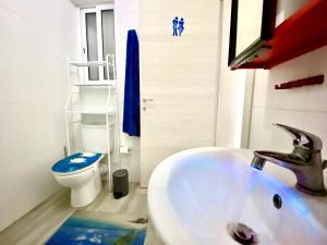 Central- Private En-Suite with Balcony in shared residence