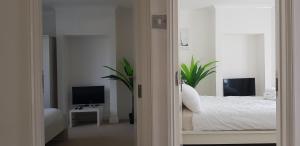 Mirandas Place