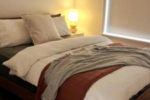 Spacious Unit in Convenient Location