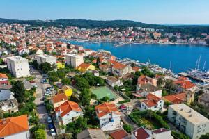 Apartments with a parking space Mali Losinj (Losinj) - 16555 