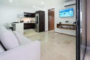 Amazing and spacious 1BR Apt Rooftop Pool 112B 600mb WiFi