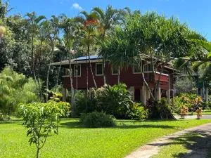 River Estate Riverhouse - Haena