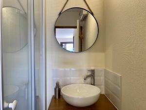 Appartements Les Angles - Appartement cosy T2 - 6 personnes avec parking et veranda - FR-1-758-15 : photos des chambres