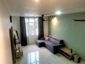Putatan Platinum Apartment with Pool - Kampong Kondis
