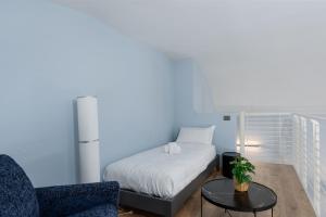 Q71 TIMELESS SUITES
