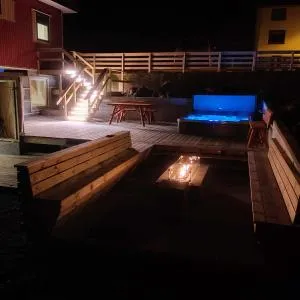 New flat with hot tub - No2 - Fuglafjørður