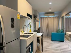 Pattaya市中心临近海滩无边泳池家具齐全24小时安保