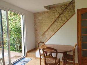 Maison jardin porte de paris - Ubytování bez kategorie ve městě Vitry-sur-Seine